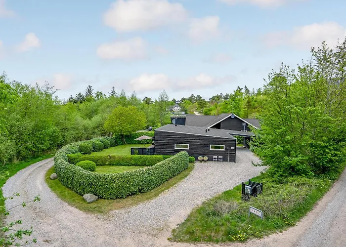 3 Bedroom Stunning In Semesterbostad Ebeltoft